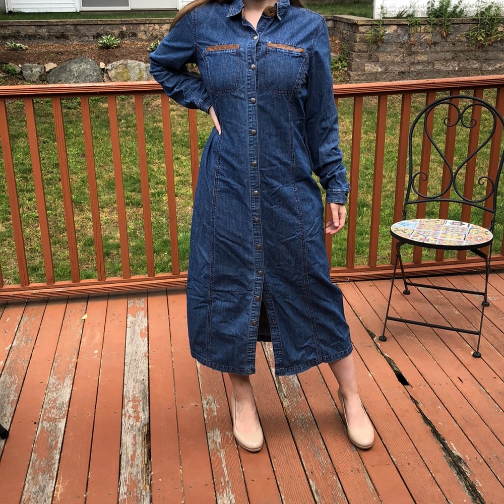 Isabella Bird 4 denim snap button midi w/ tan faux leather trim